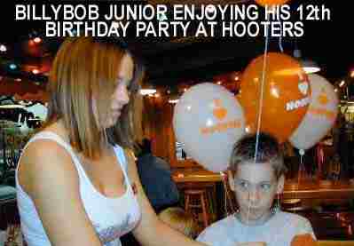 Hooters.jpg
